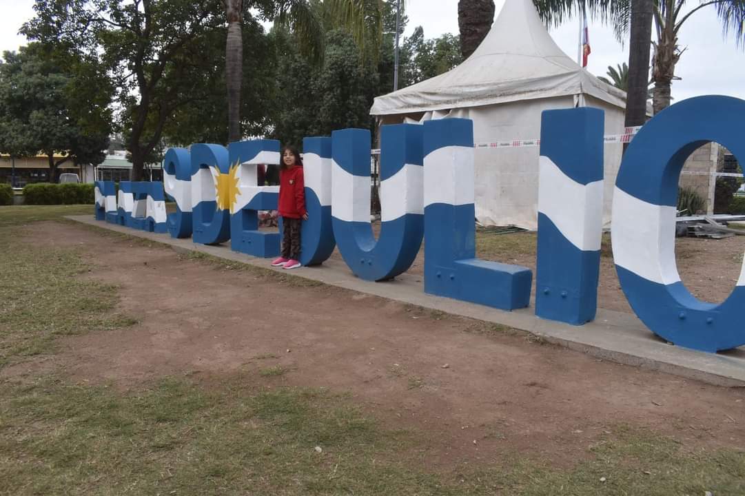La plaza 9 de Julio fue el epicentro de los festejos por los 207 ...